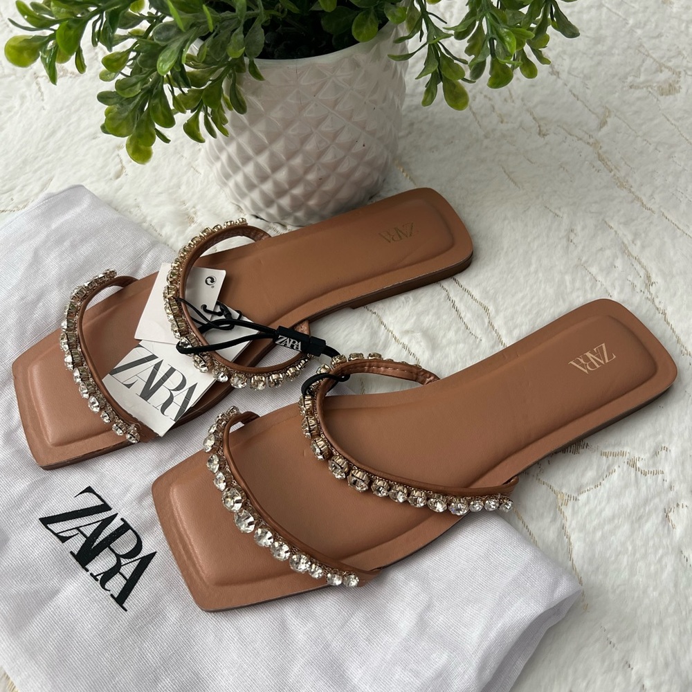 Flat Glitter Sandal Zara Size: 6.5